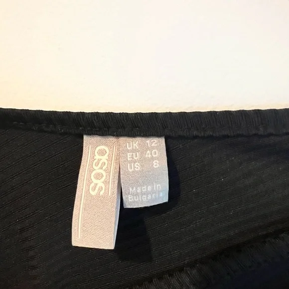 ASOS Ribbed Black V-Neck Bodysuit - Picture 7 of 7